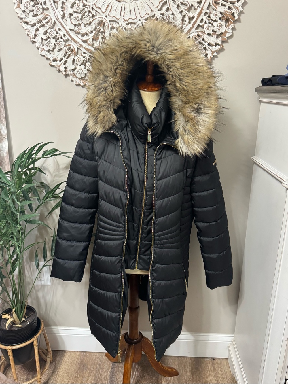 Laundry By Shelli Segal Black Quilted Long Puffer Coat Faux Fur Hood XXL 2XL EUC